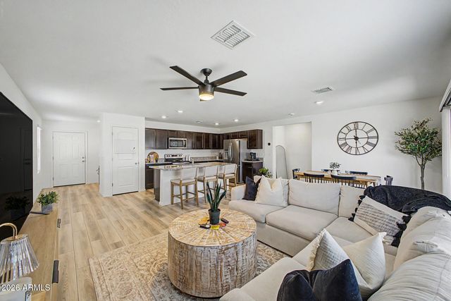 2928 W ESTES Way, Laveen, AZ 85339