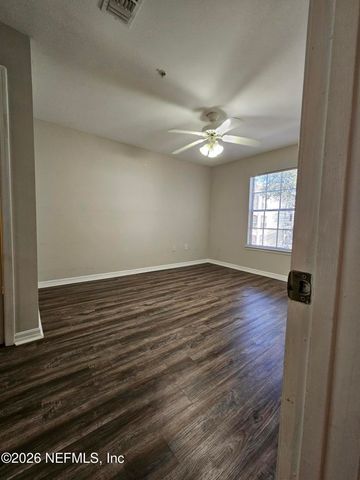 3591 KERNAN Boulevard S 323, Jacksonville, FL 33224