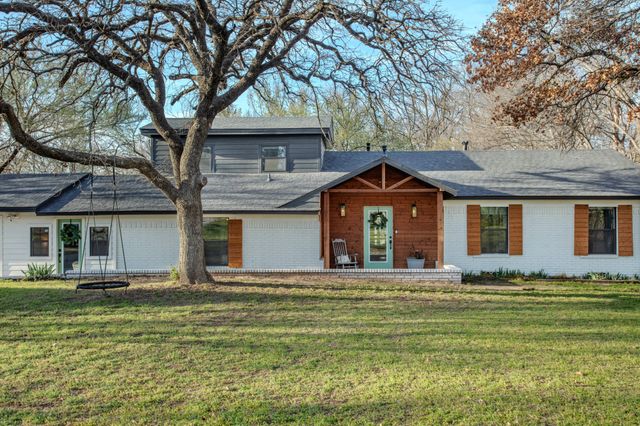 316 Old Justin Road, Argyle, TX 76226