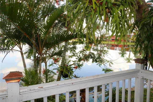 400 NW 107th Ave 10C, Miami, FL 33172