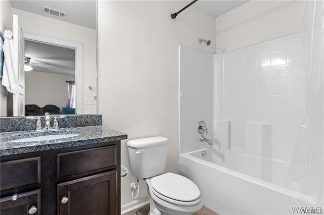 11774 Meadowlawn, Moundville, AL 35474