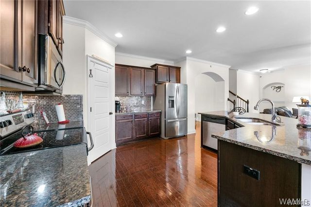 11774 Meadowlawn, Moundville, AL 35474