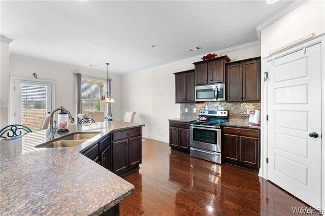 11774 Meadowlawn, Moundville, AL 35474