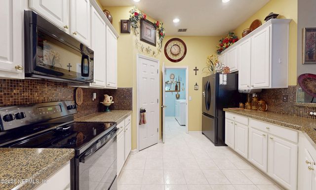 1700 WATERS EDGE Drive, Fleming Island, FL 32003
