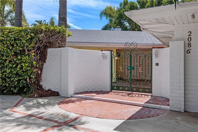 2086 Playa Road, Carlsbad, CA 92009