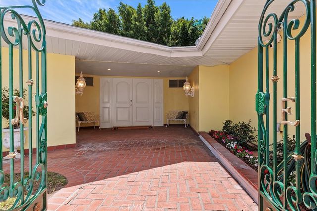 2086 Playa Road, Carlsbad, CA 92009