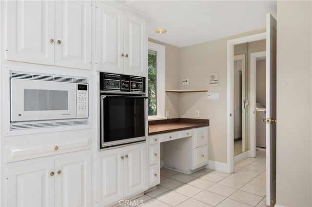 2086 Playa Road, Carlsbad, CA 92009