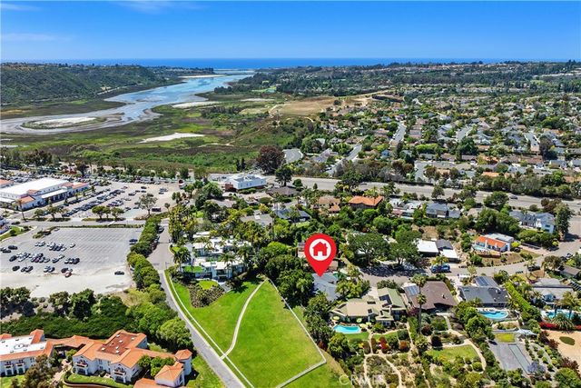 2086 Playa Road, Carlsbad, CA 92009
