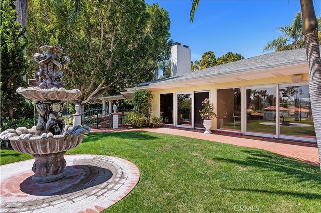 2086 Playa Road, Carlsbad, CA 92009