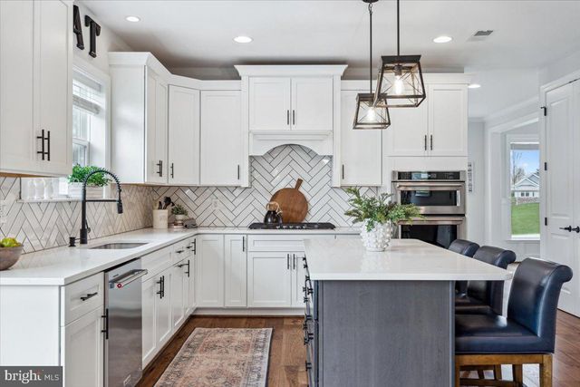 11027 LOCUST DR, Damascus, MD 20872