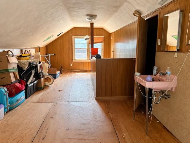 1305 N Kaley Street, South Bend, IN 46628