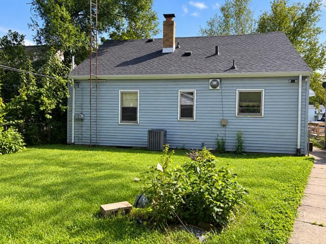 1305 N Kaley Street, South Bend, IN 46628
