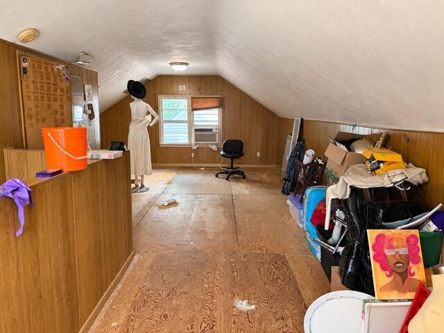 1305 N Kaley Street, South Bend, IN 46628