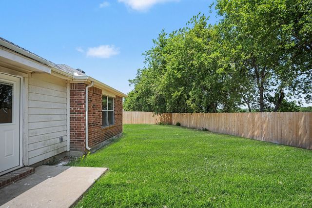 603 River Run Drive, Glenn Heights, TX 75154