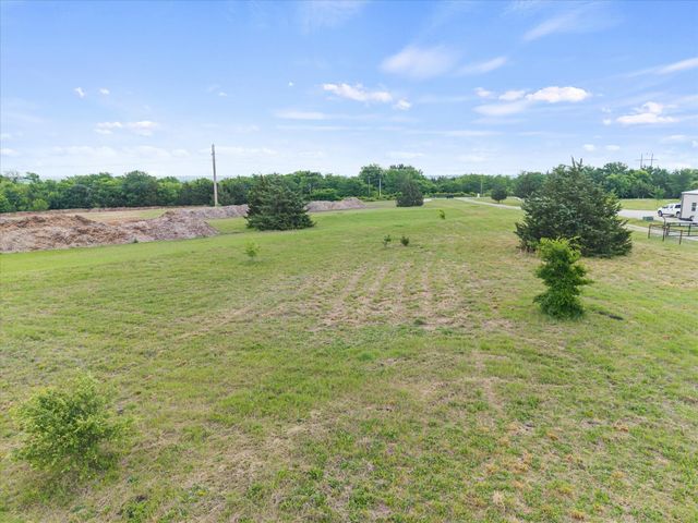 1259 Willy Vester Road, Van Alstyne, TX 75495