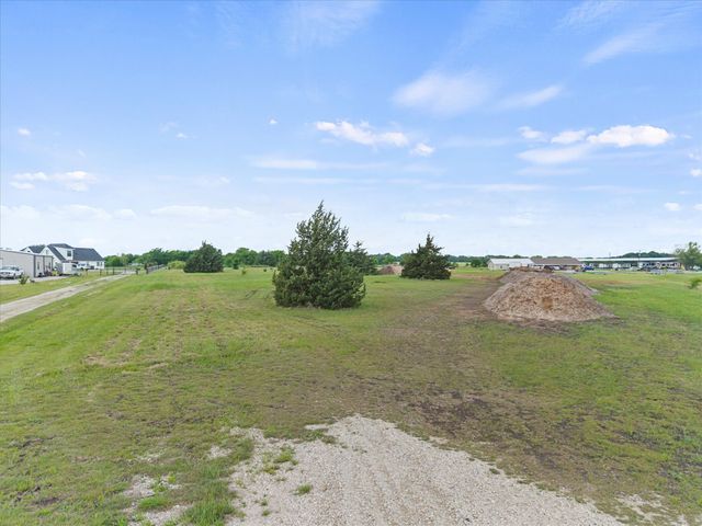 1259 Willy Vester Road, Van Alstyne, TX 75495