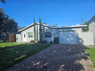 6420 N DIXIE Highway, Boca Raton, FL 33487