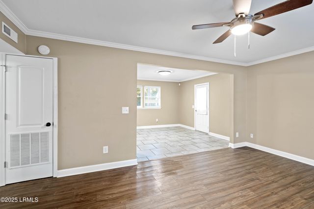 257 Shanklin Road, Beaufort, SC 29906