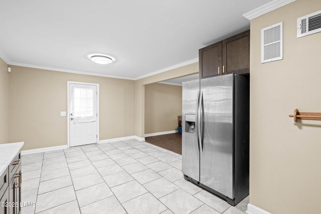 257 Shanklin Road, Beaufort, SC 29906