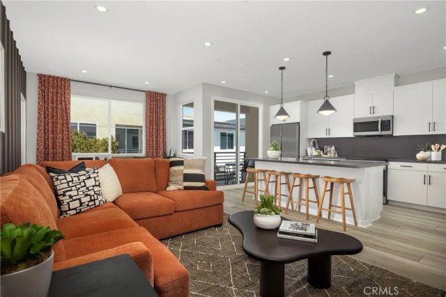 3660 W S. Eichler Paseo 3, Ontario, CA 91761