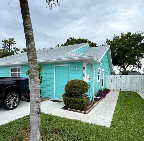 1518 Royal Forest Court, Palm Springs, FL 33406