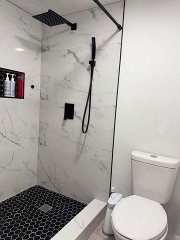 1518 Royal Forest Court, Palm Springs, FL 33406