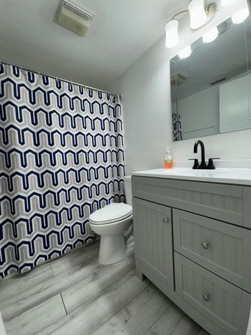 1518 Royal Forest Court, Palm Springs, FL 33406