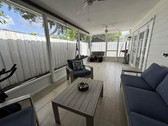 1518 Royal Forest Court, Palm Springs, FL 33406