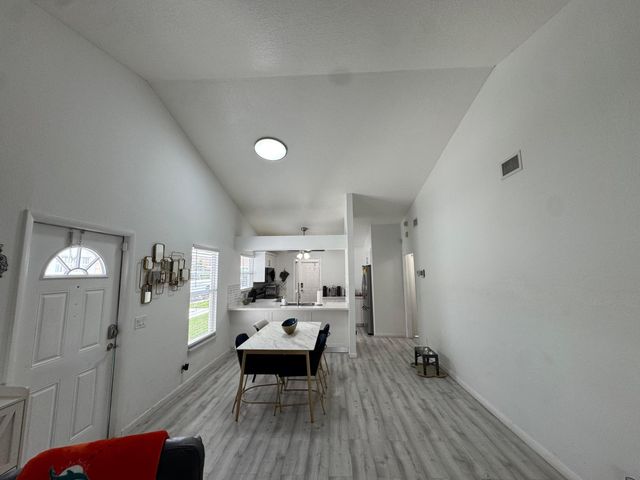 1518 Royal Forest Court, Palm Springs, FL 33406