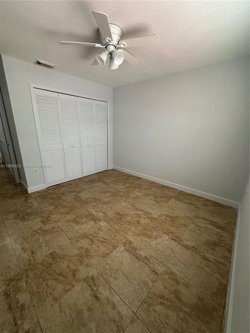 7862 SW 157th Ct, Miami, FL 33193