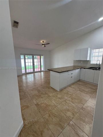 7862 SW 157th Ct, Miami, FL 33193