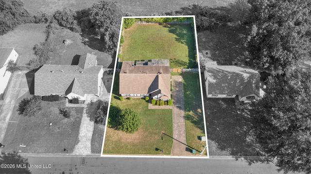 1880 Custer Drive, Southaven, MS 38671