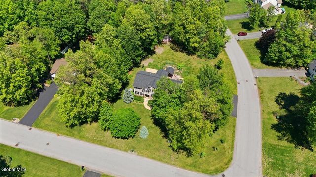 2 Sheffield Road, Wilton, NY 12831