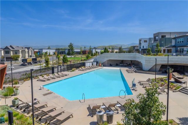 233 Sash, Irvine, CA 92618
