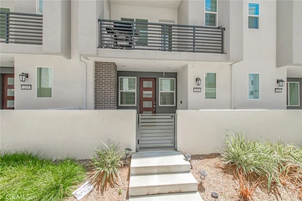 233 Sash, Irvine, CA 92618