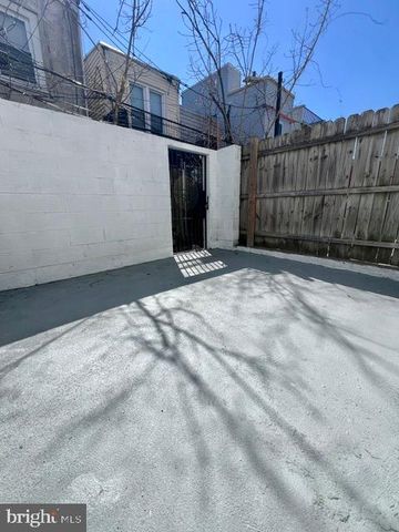 2312 GREENWICH ST, Philadelphia, PA 19146