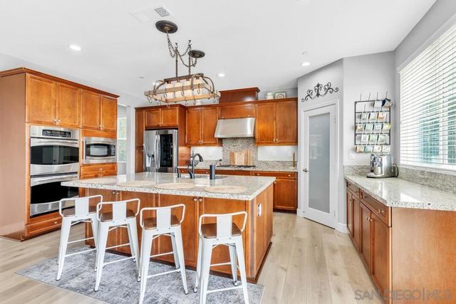 5282 Bella Vista St, Santee, CA 92071