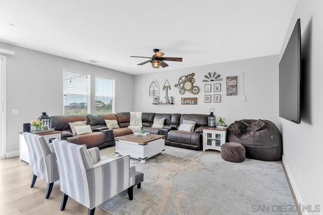 5282 Bella Vista St, Santee, CA 92071