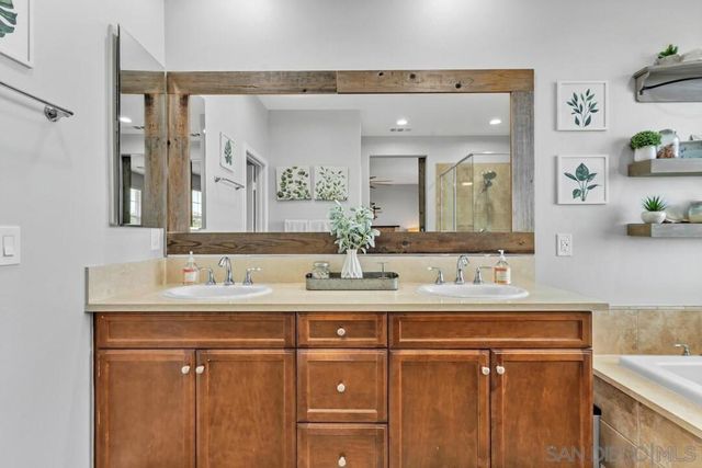 5282 Bella Vista St, Santee, CA 92071