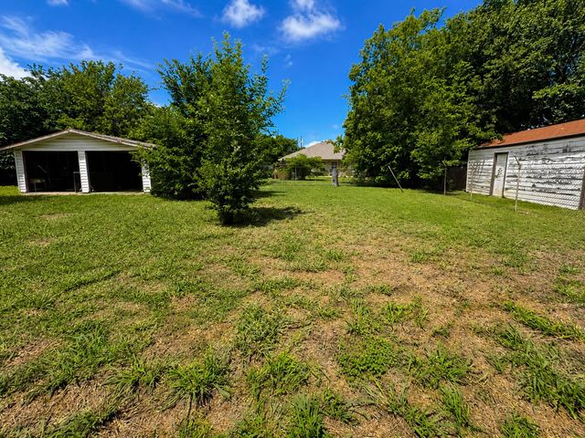 4015 Shadrack Drive, Dallas, TX 75212