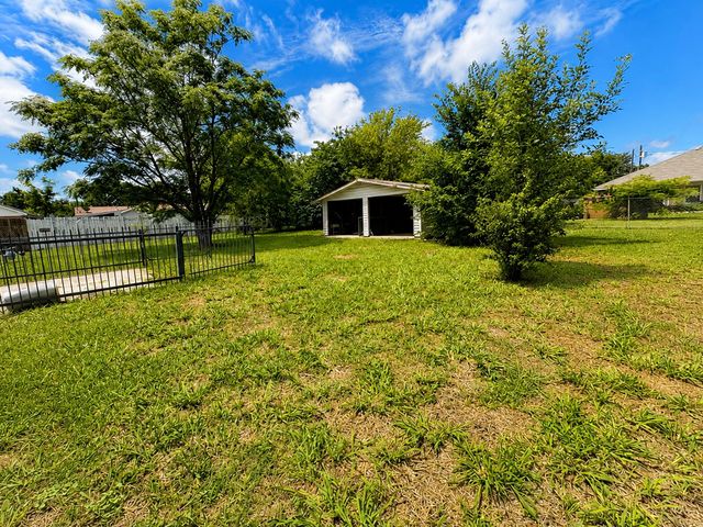 4015 Shadrack Drive, Dallas, TX 75212