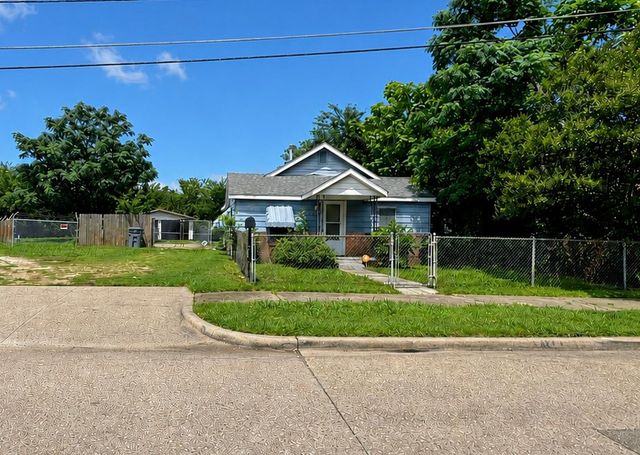 4015 Shadrack Drive, Dallas, TX 75212