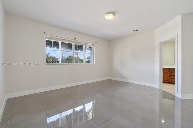 1772 NE 9th Street 7, Fort Lauderdale, FL 33304