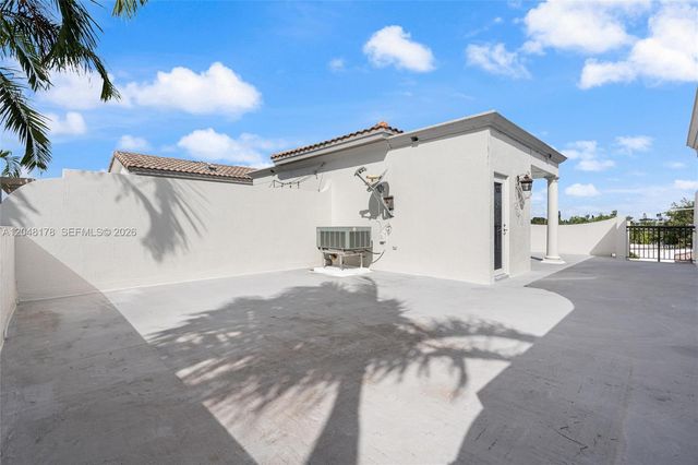 1772 NE 9th Street 7, Fort Lauderdale, FL 33304