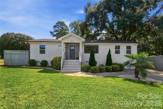 1901 Clearwood Lane, Charlotte, NC 28214