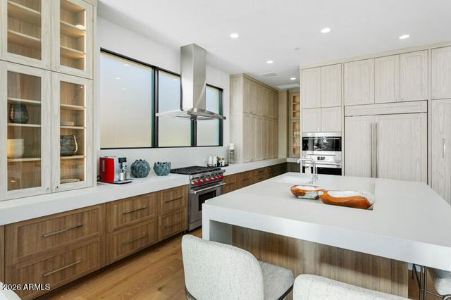 37200 N CAVE CREEK Road 1019, Scottsdale, AZ 85262