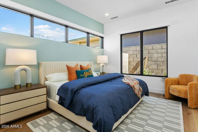 37200 N CAVE CREEK Road 1019, Scottsdale, AZ 85262