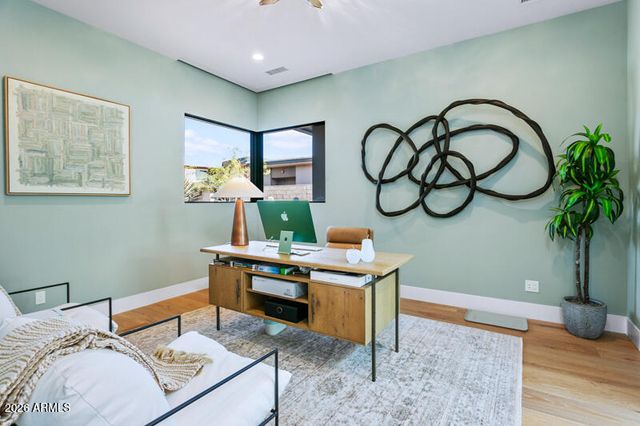 37200 N CAVE CREEK Road 1019, Scottsdale, AZ 85262