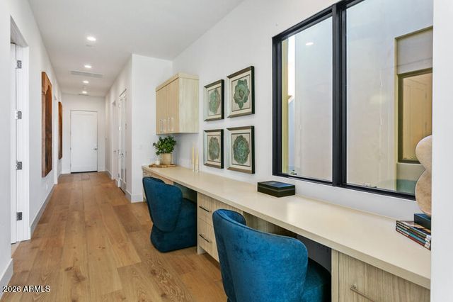 37200 N CAVE CREEK Road 1019, Scottsdale, AZ 85262