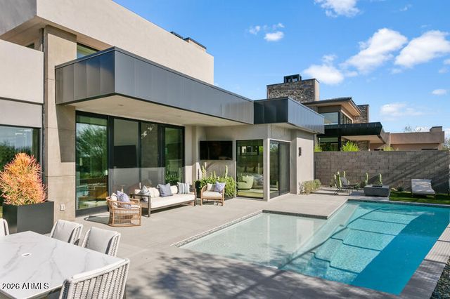 37200 N CAVE CREEK Road 1019, Scottsdale, AZ 85262